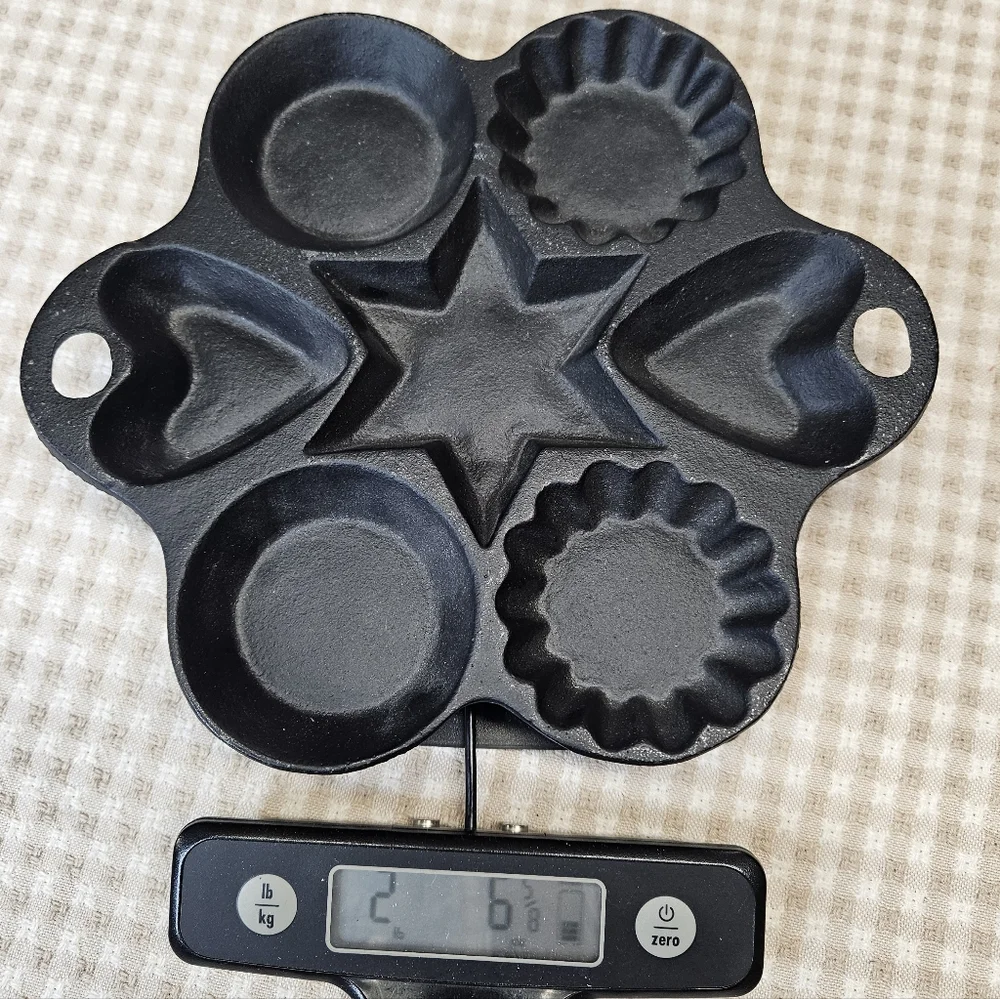 Robert Emig Distributing Vintage 1494 Cast Iron Muffin Petit Four Baking Mold